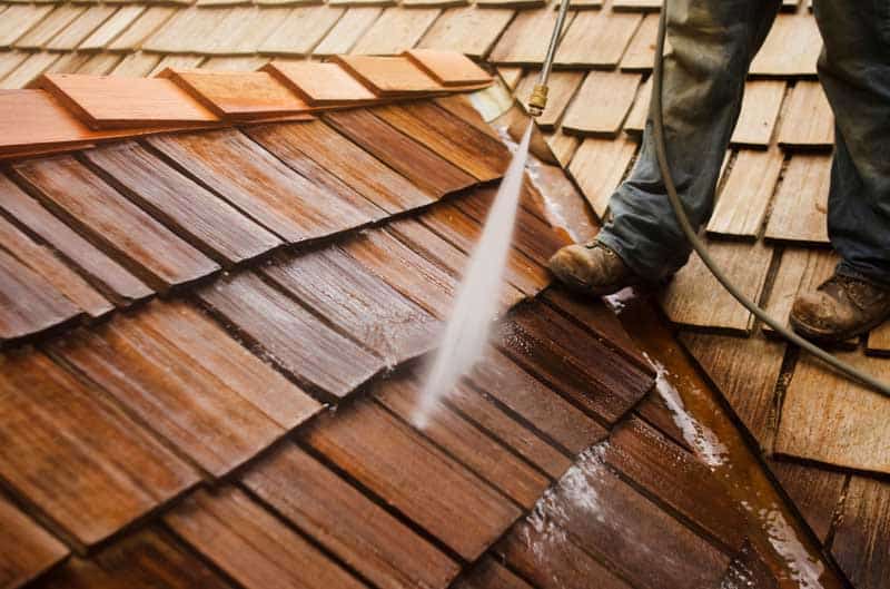 The Benefits of Professional Roof Cleaning - Why It’s Worth the Investment